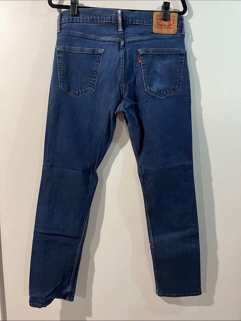 Levi's Slim Straight Jeans in Dark Indigo - Picture 3 of 3